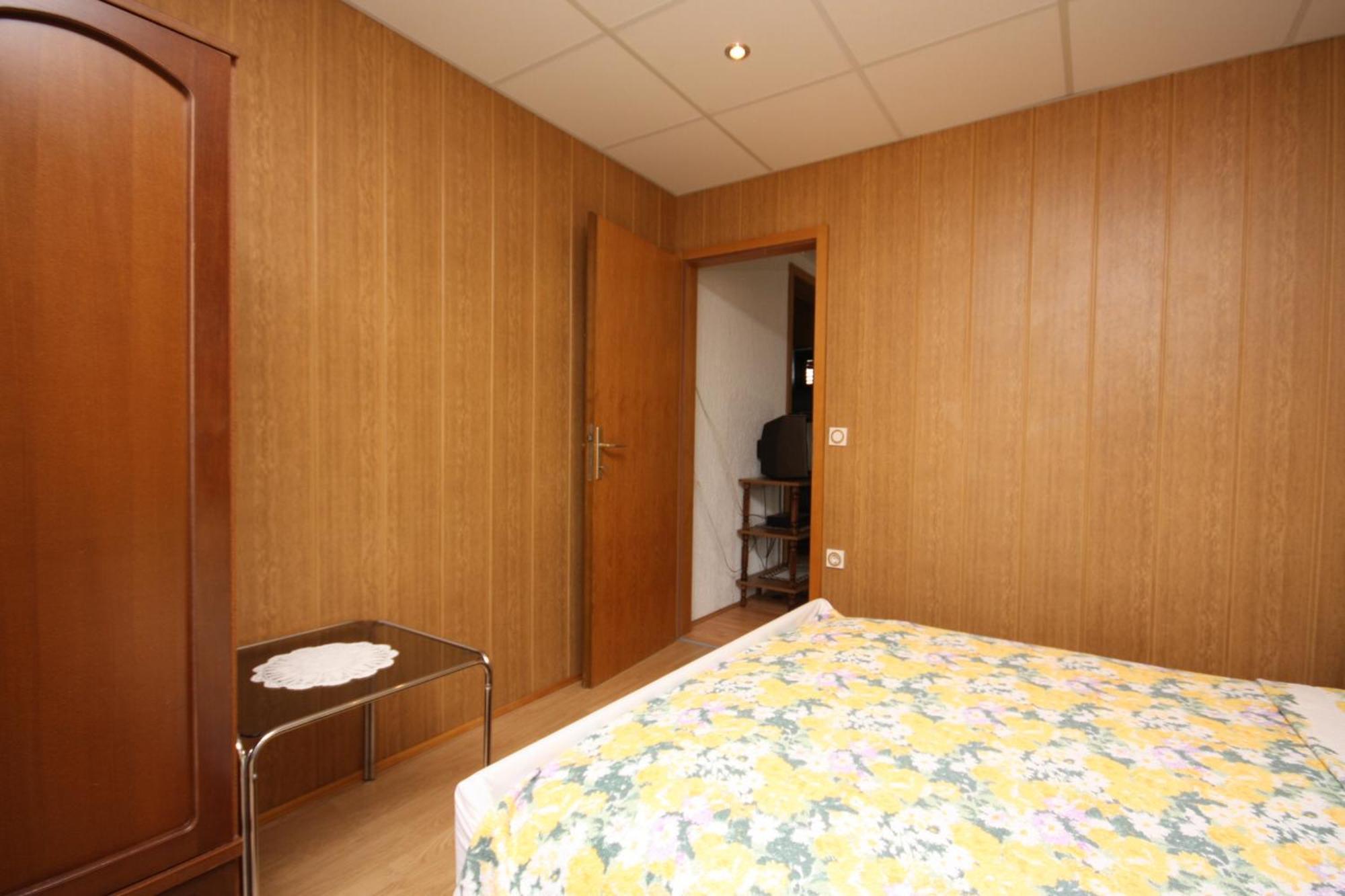 Apartments For Families With Children Lopar, Rab - 10402 Room photo