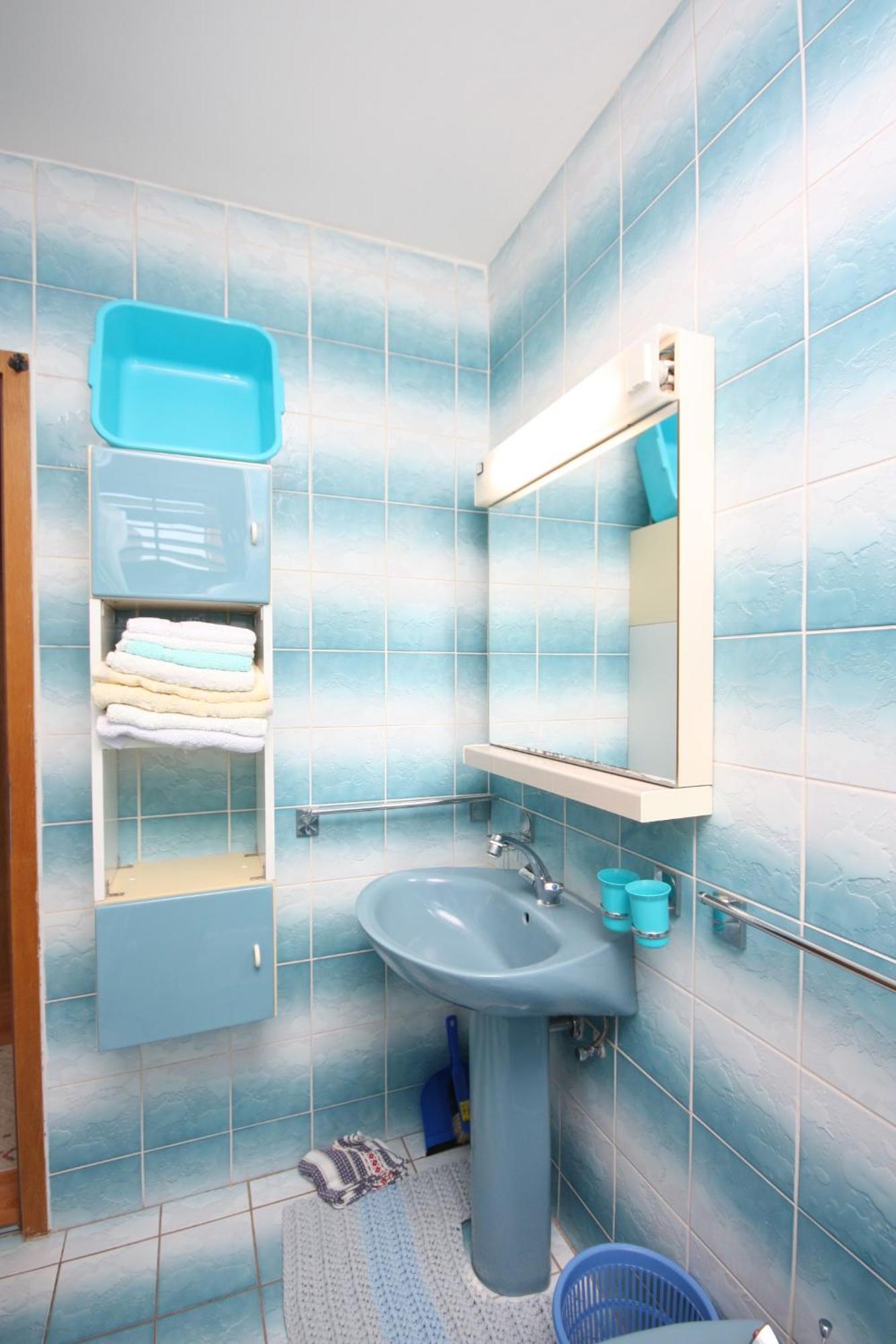 Apartments For Families With Children Lopar, Rab - 10402 Room photo